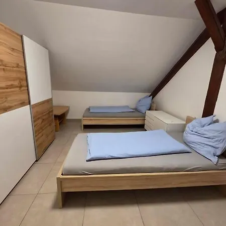 Gaestezimmer Guest house Schwanenstadt