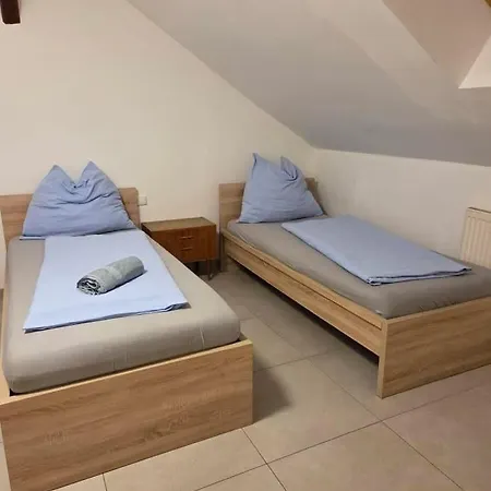 Gasthof Gaestezimmer *