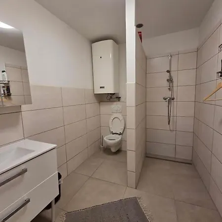 Gaestezimmer Vendégház Schwanenstadt