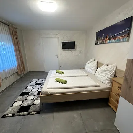 Gasthof Gaestezimmer *